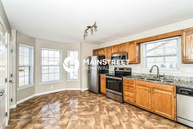 3 Bedroom Pet-Friendly Home in Louisville, KY with Main Street Renewal