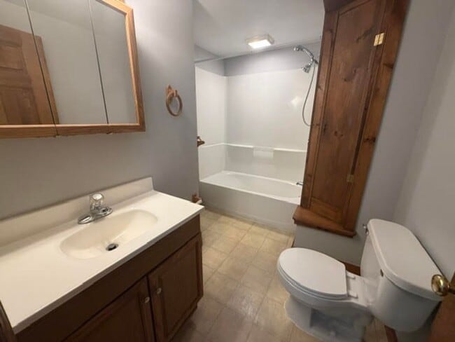 9-11 Maple St Unit 9 Maple Street - 3R