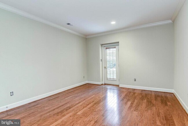 Photo - 1550 Shelford Ct