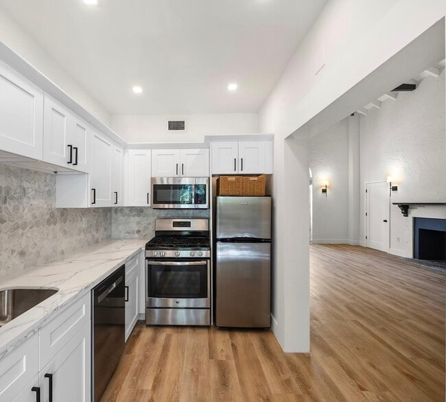 Photo - 2411 Biscayne Blvd Unidad 2