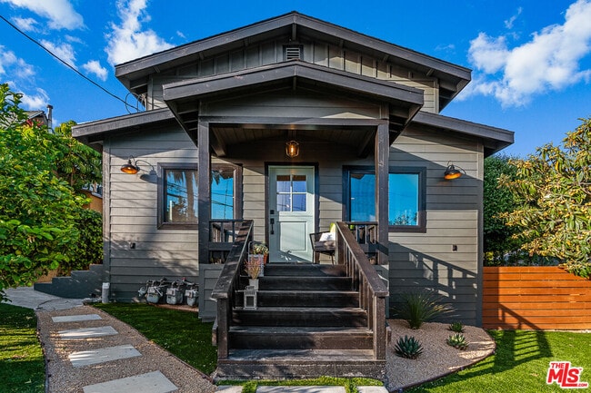 Photo - 2217 Scott Ave