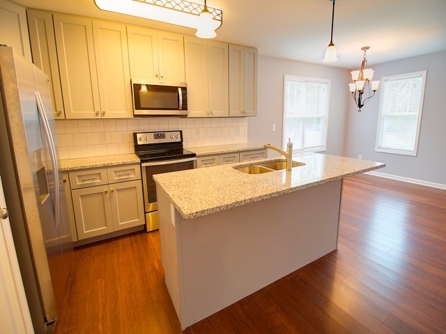 Photo - 4 Bedroom 3 Bath Home In Chapel Hill!