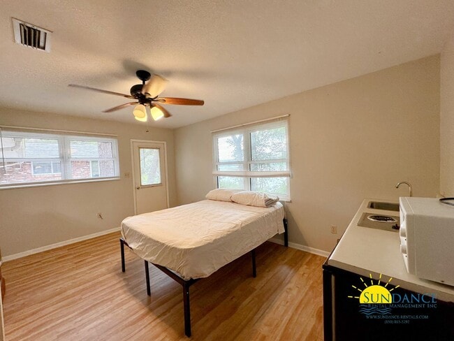 Photo - Waterfront mother-in-law suite, all utilities are included!