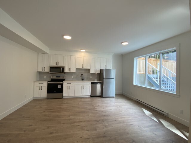 Photo - 1343 Langara Dr Unit Lower