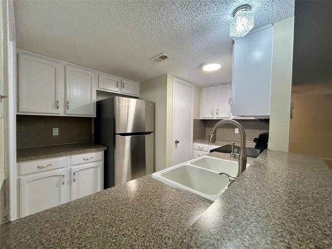 Photo - 2456 Country Club Dr