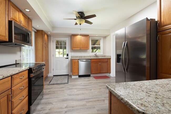 Photo - 11 Reservoir Rd