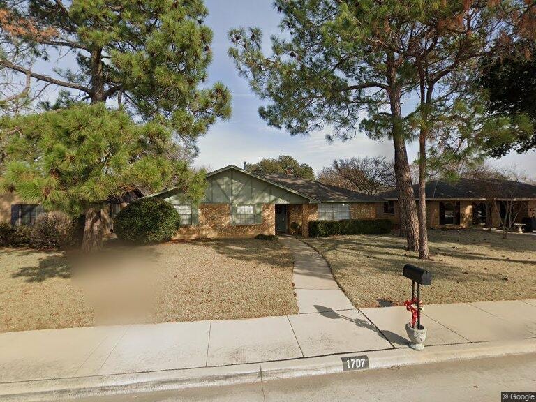 Photo - 1707 Chisolm Trail