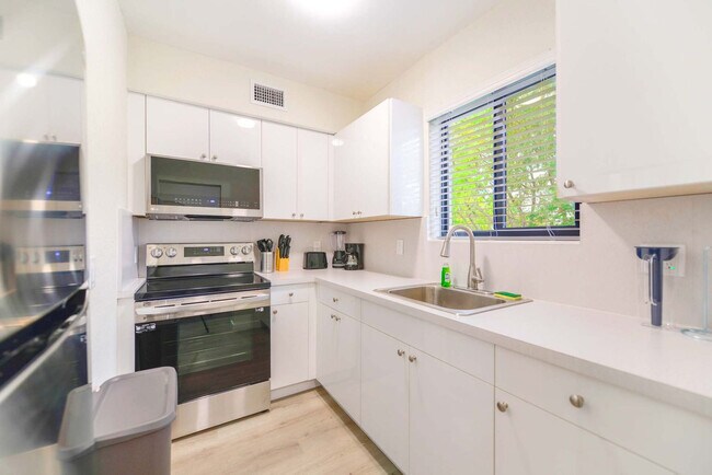 Photo - 700 SW 11th Ave Unit FL2-ID1022487P