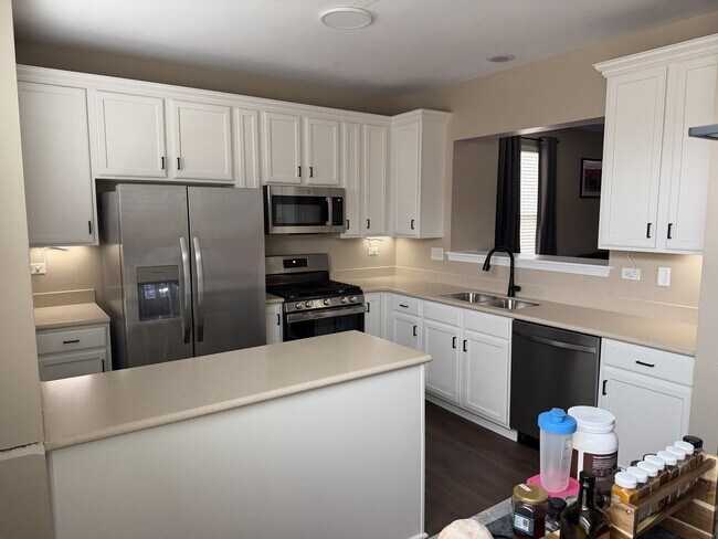 3401 Kentshire Cir