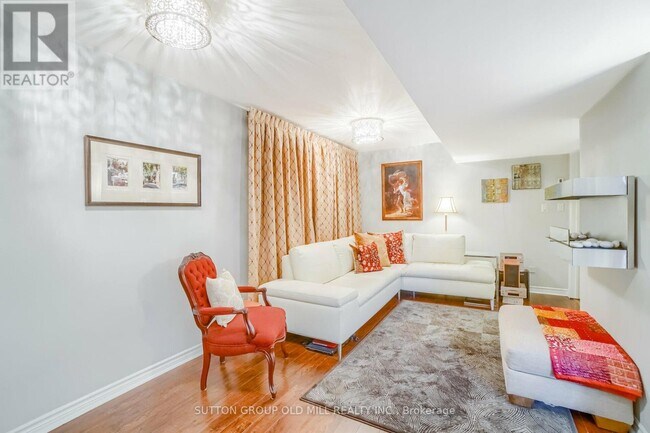 Photo - 118 Mavety St