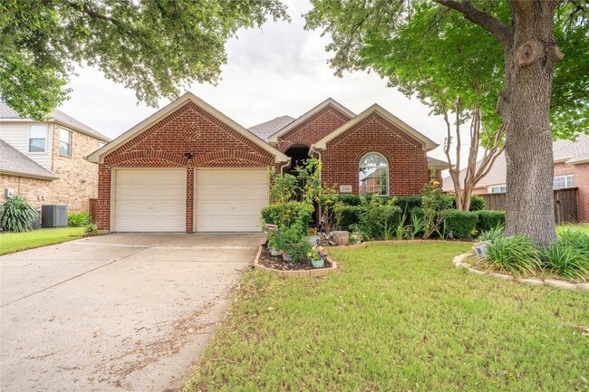 Building Photo - 2324 Crestridge Dr