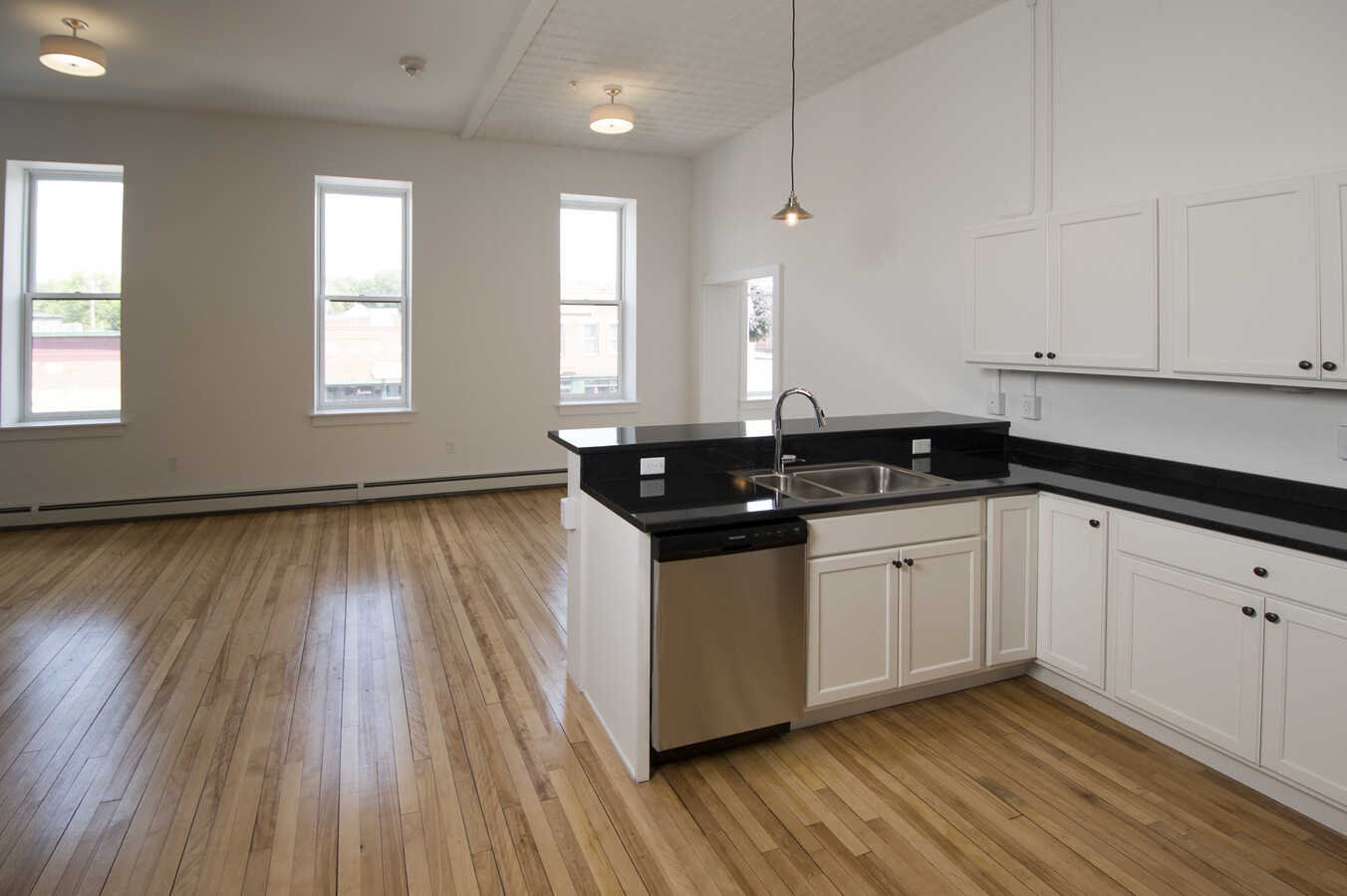 Smith Block Apartments - Smith Block Apartments