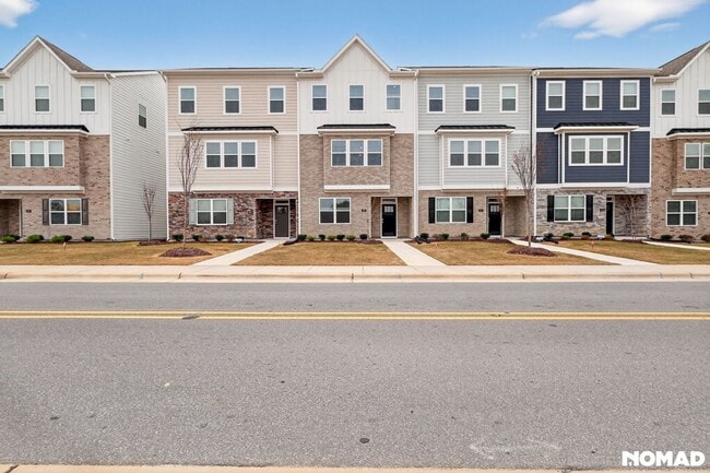 Photo - 815 Washington St