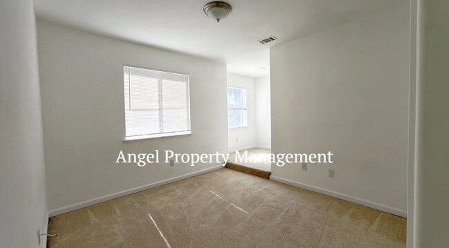 Photo - 1475 Garold Ln