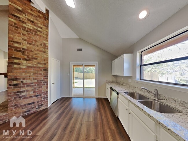 Photo - 6316 Shasta Trail