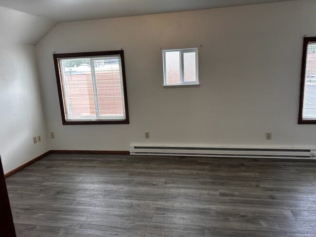 519 1/2 S Almon St Unit D