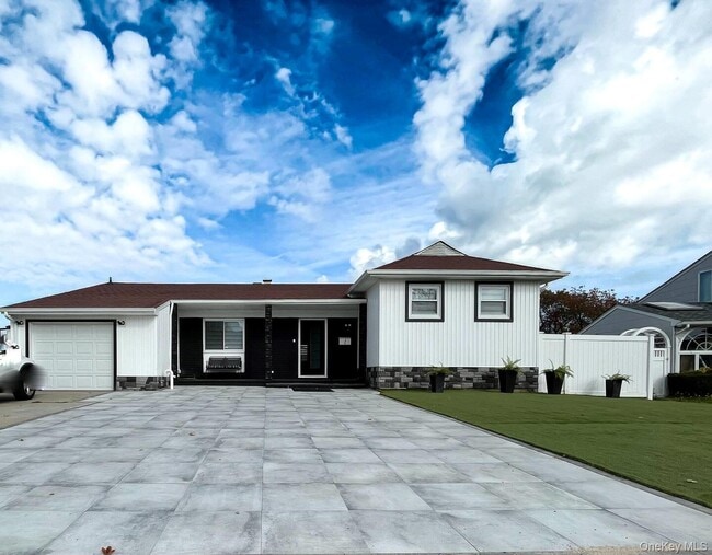 Building Photo - 1 Summer Ln