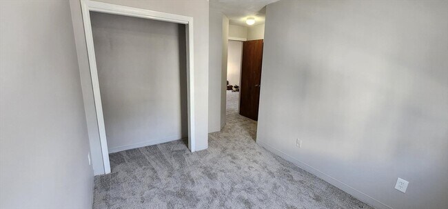 136 Congress Ave Unit 2