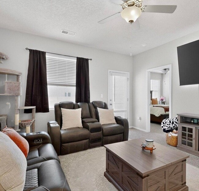 Photo - 10650 Valedon Ln SW