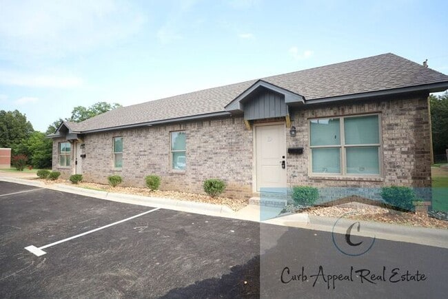 Brand new construction 2 bed 1 bath apartment - includes utlities, washer and dryer!!