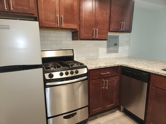 Photo - 454 W Barry Ave Unit 4