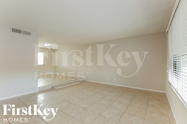 Photo - 4501 S Forest Ave