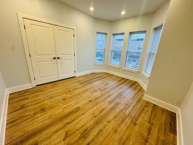 Building Photo - 4242 W Girard Ave Unit 2