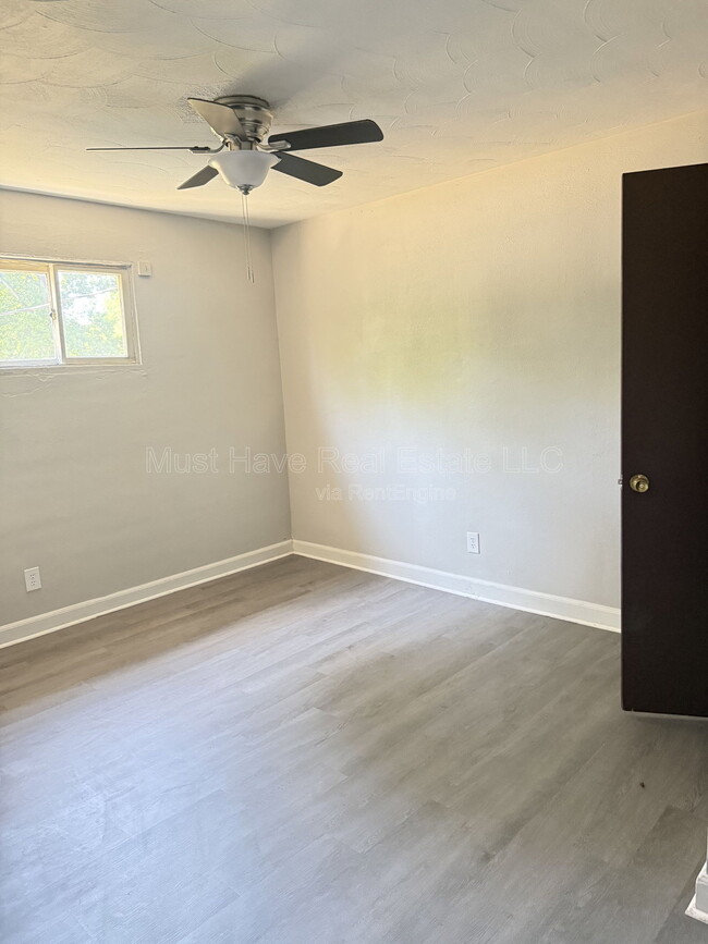 Photo - 1255 22nd St NE
