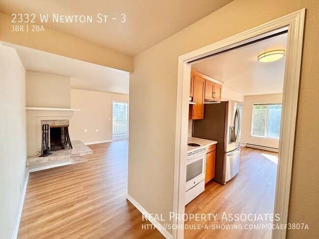 Photo - 2332 W Newton St Unidad 3