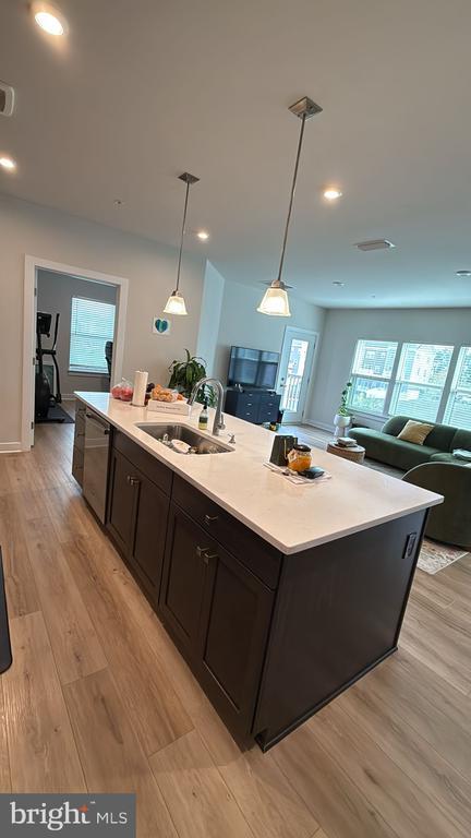 Photo - 46294 Mount Milstead Ter Unit 305