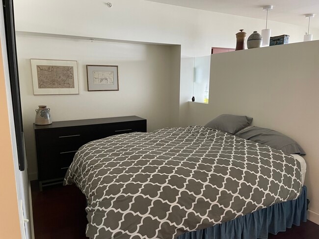 Photo - 3601 S River Pky Unidad 1606