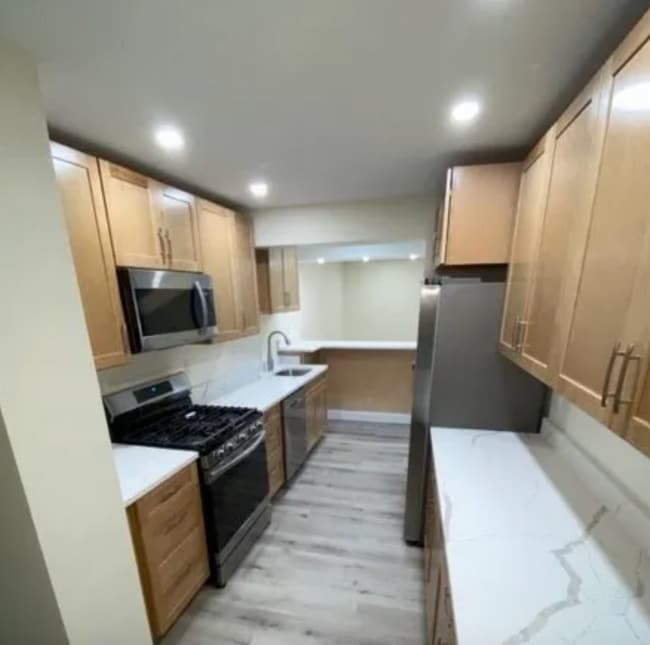 Building Photo - 26 Hazelwood St Unit B Rental