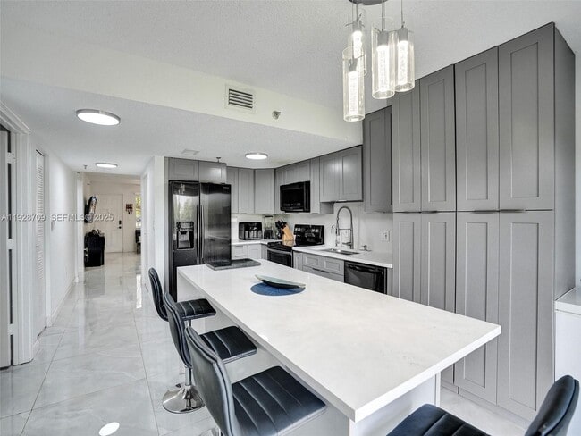 Photo - 9470 Tangerine Pl Unit 207