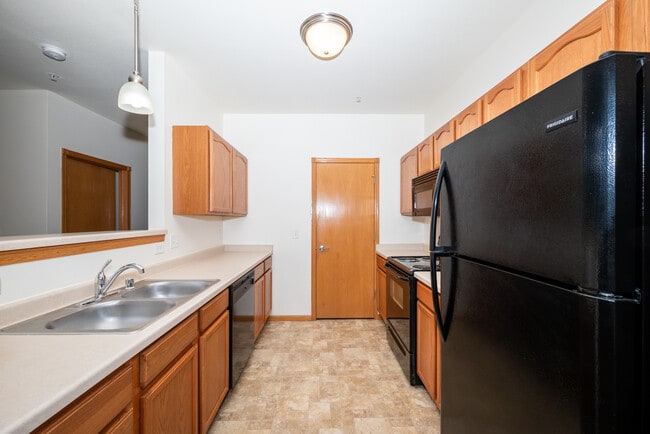 Kitchen - Stratford Place Luxury Apartments