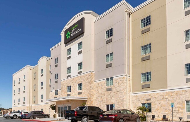 Furnished Studio-San Antonio - North