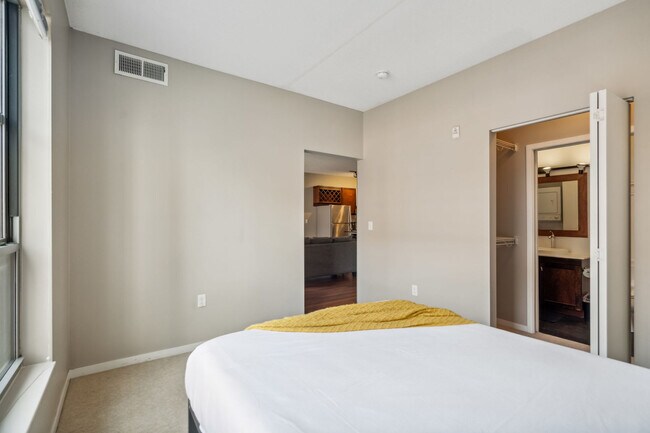 Photo - 616 Washington Ave S Unidad ID1014619P