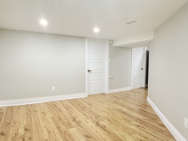 Photo - 1396 Lillian Ave