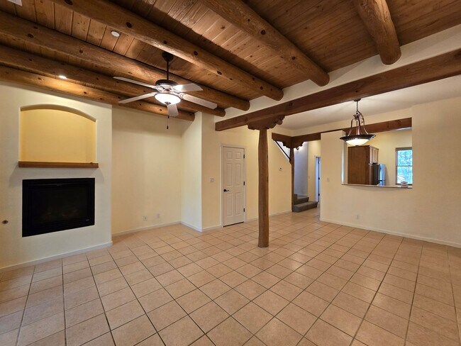 Photo - 601 W San Mateo Rd Townhome
