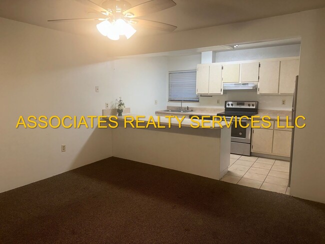 Building Photo - LOOK!!! 2 bedroom in Brandywine with Balcony! POOL!!! Unit Y226