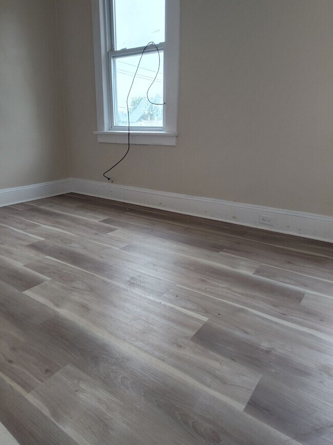 Photo - 376 Livingston Ave