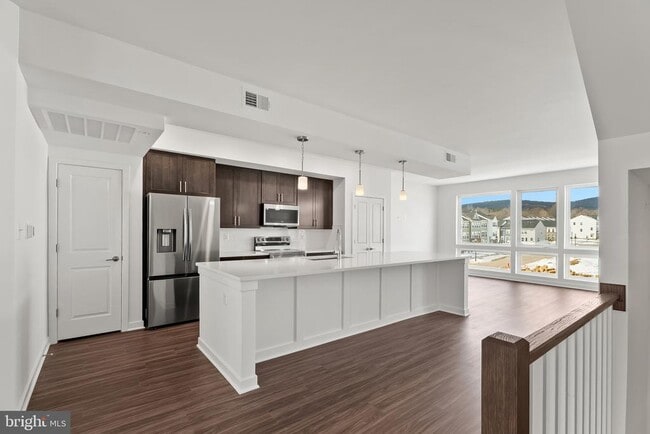 Photo - 714 Iron Frg Rd