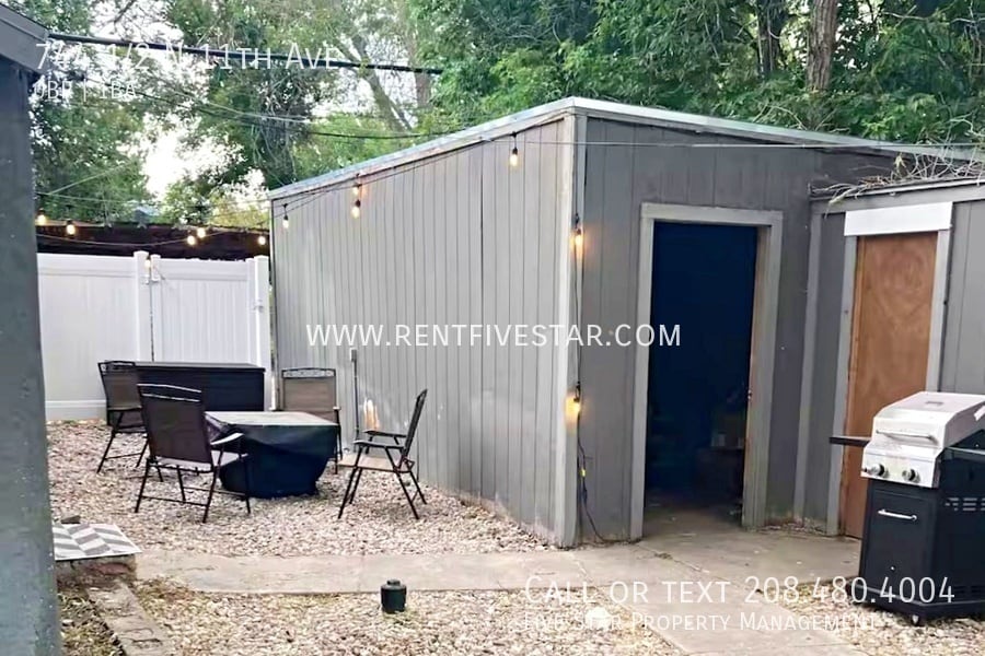 Photo - 744 1/2 N 11th Ave-