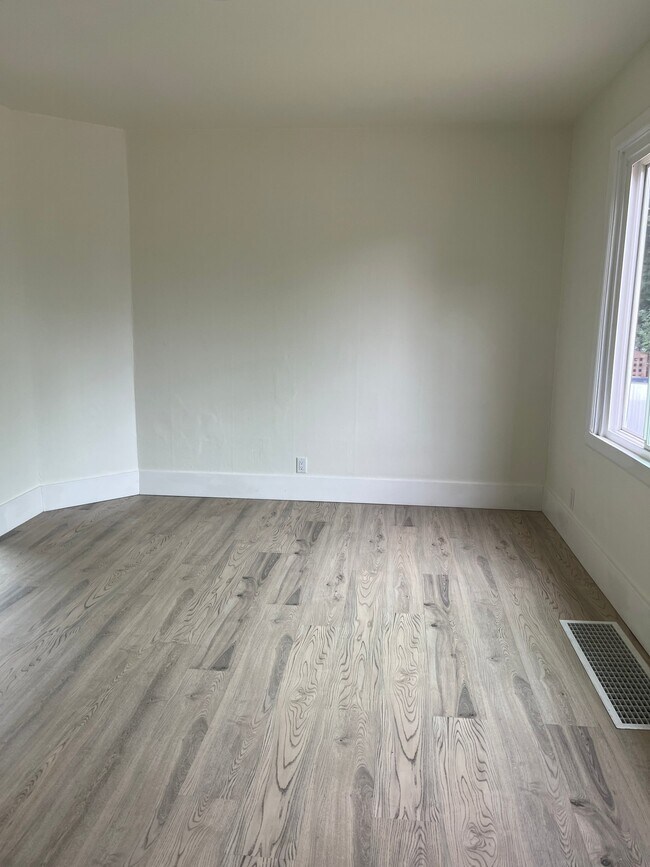 Photo - 843 S Roberta St Unit A