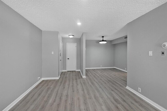 Photo - 2601 Bellefontaine St Unit B208