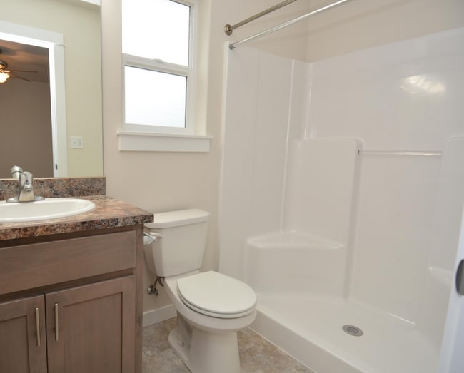 Photo - 524-526 NE Clover Ave Unit CHRZ526