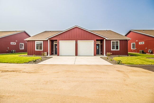 Photo - 316 S Marigold Ln Townhome