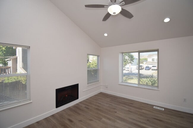 Photo - Huge 6 Bed 2 Bath Home in SLC!!!