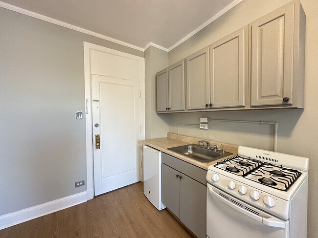 Photo - 3836 N Fremont St Unit 115