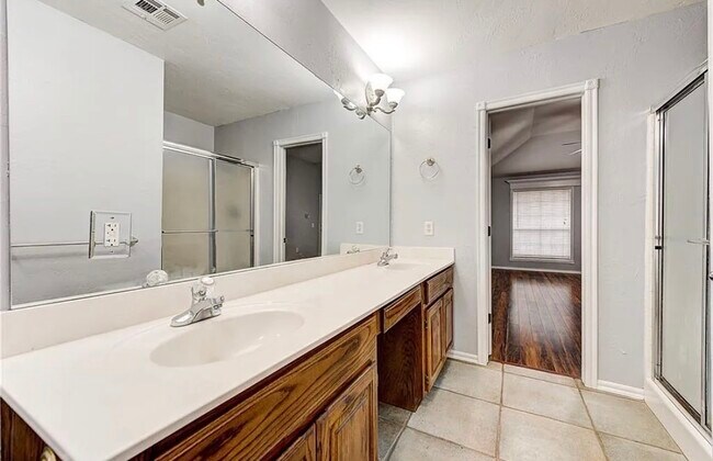 Photo - 1705 Concord Dr