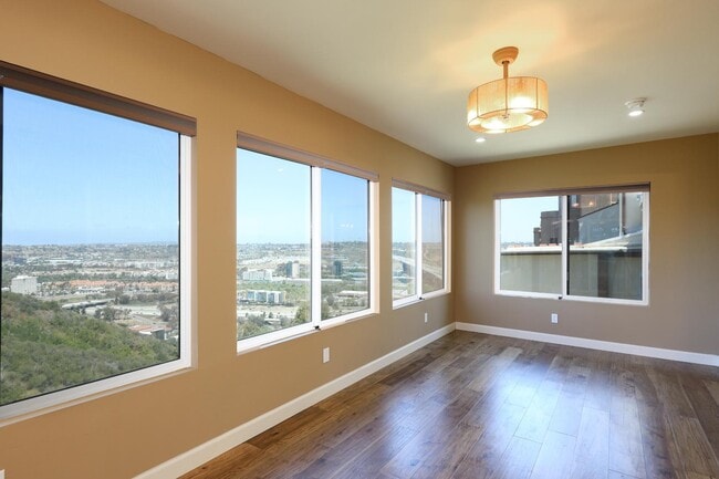 Photo - 4960 Vista Pl